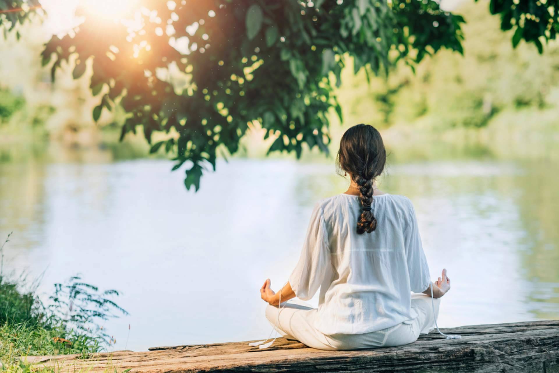 Acerca del nuevo curso de Mindfulness y Meditación para Principiantes de DeROSE Meditation Barcelona