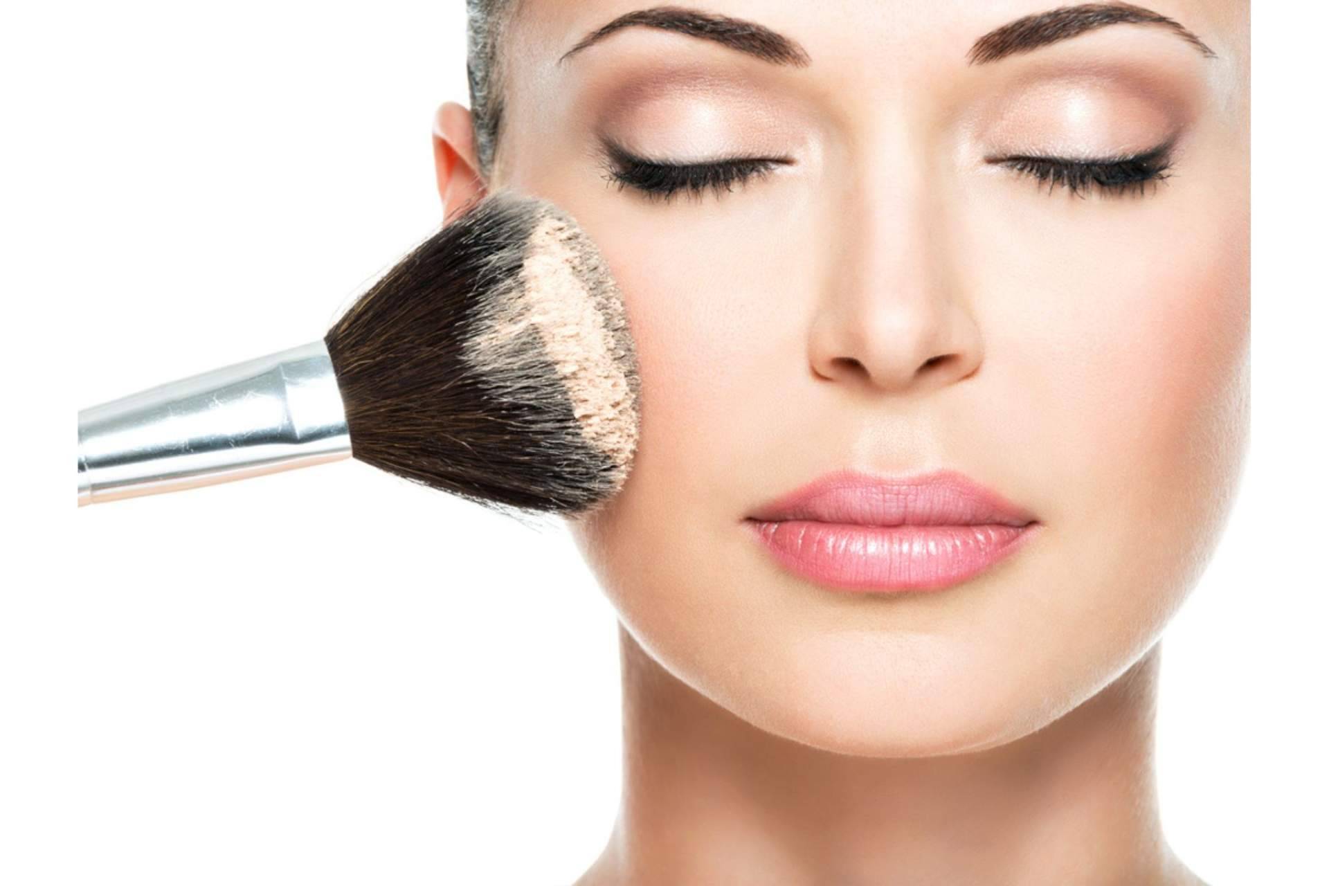 ¿Qué ofrecen los cursos de maquillaje en Madrid de la escuela Asociación de Maquilladores Españoles?