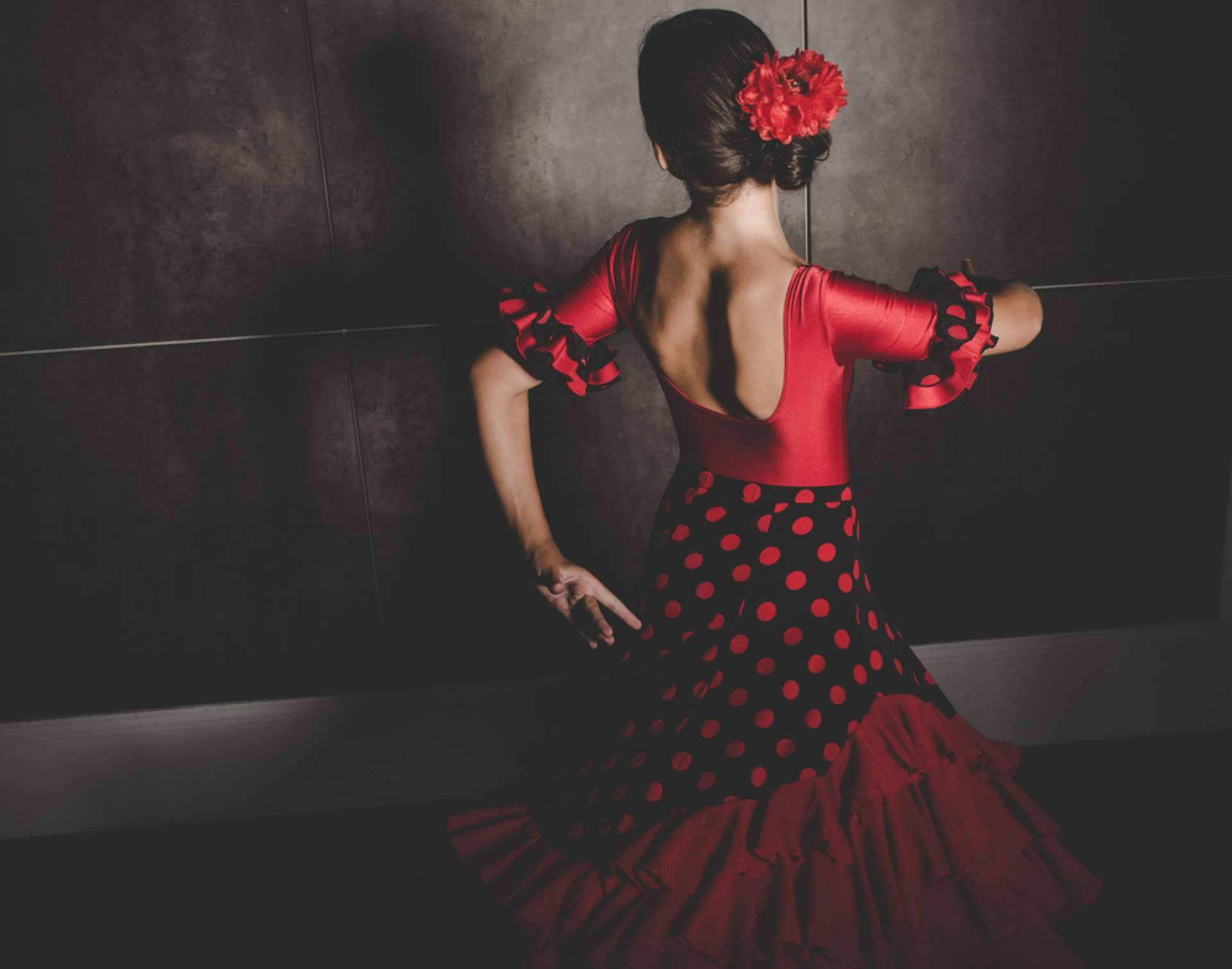 Comodidad y elegancia con las faldas de baile flamenco de Viva La Feria