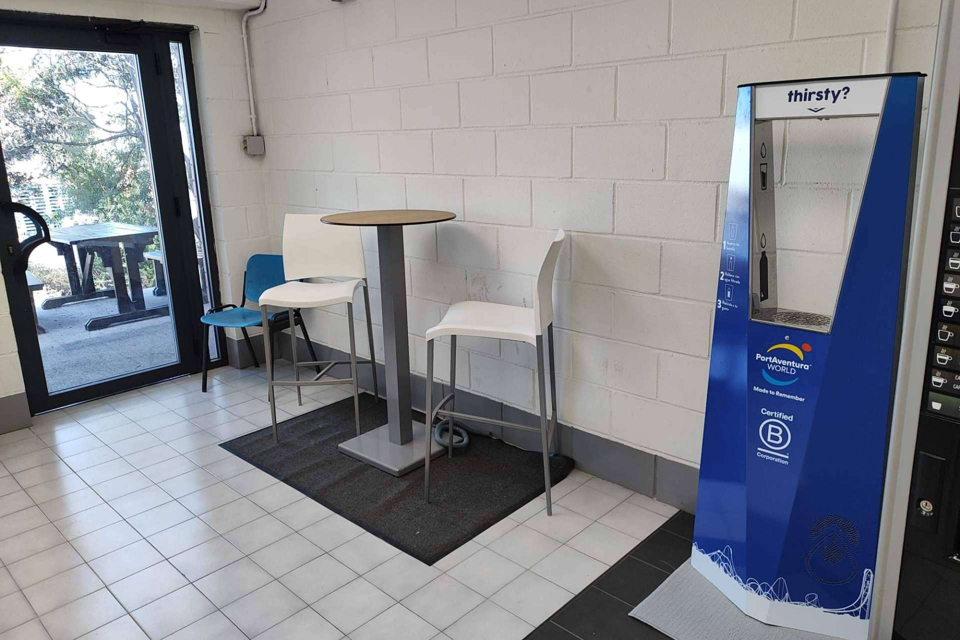 Los beneficios de las refilling stations inteligentes de Jibu H2O