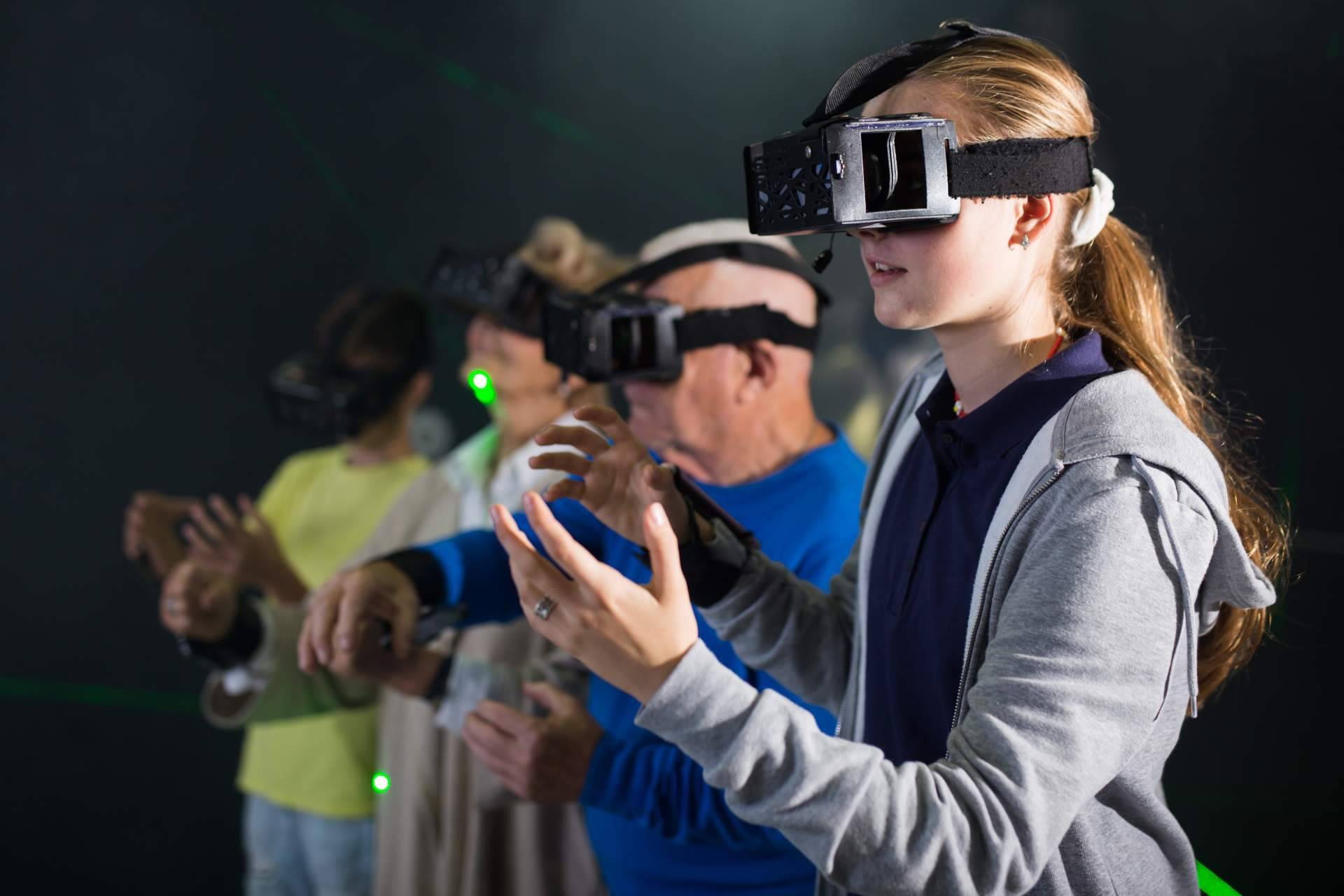 Jugar a algunos de los mejores escape rooms de realidad virtual en Barcelona