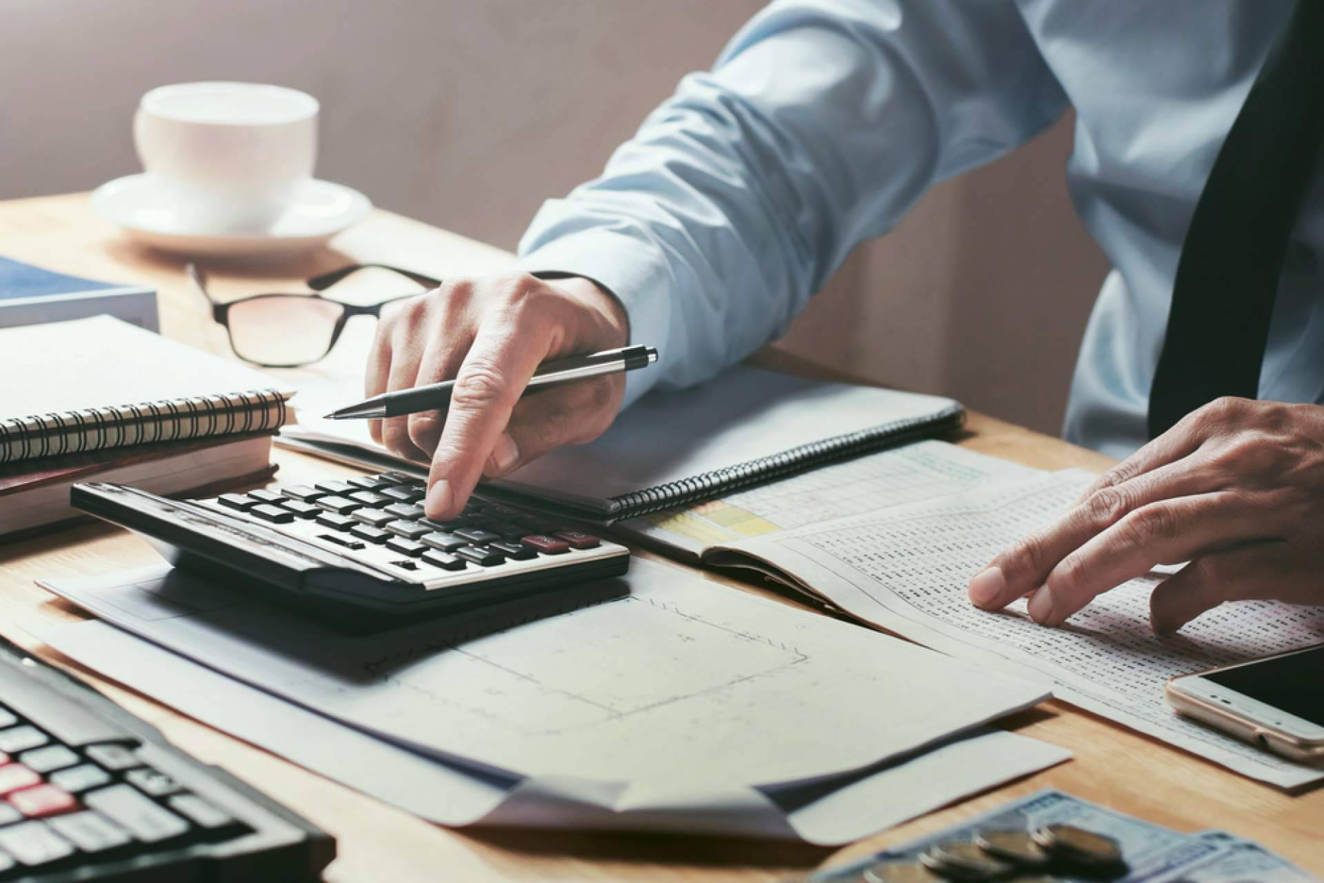 Union Credit and Guarantee, concesión de fianzas a empresas