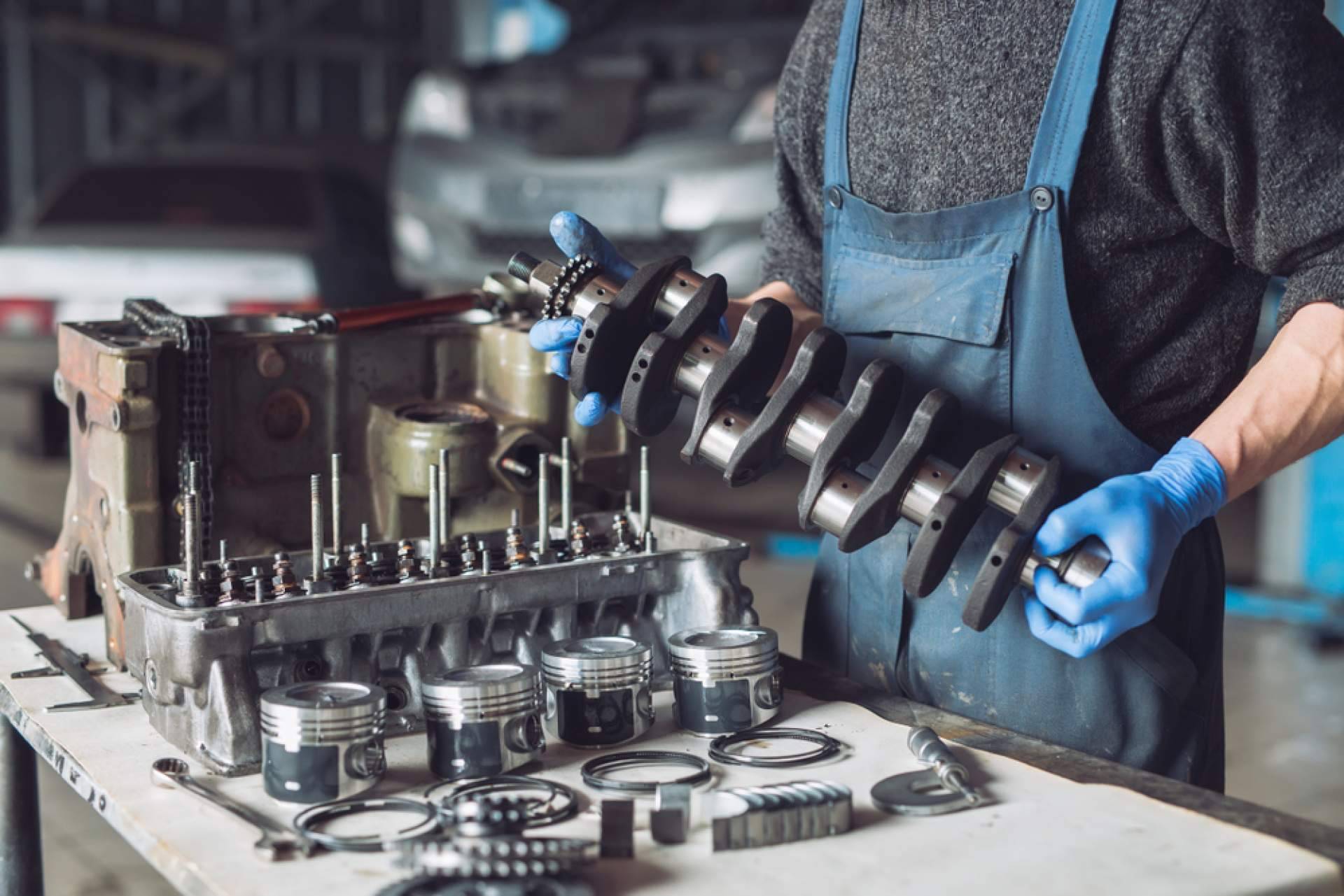 ¿Cómo Ecorecambios se encarga de la venta de motores reconstruidos?