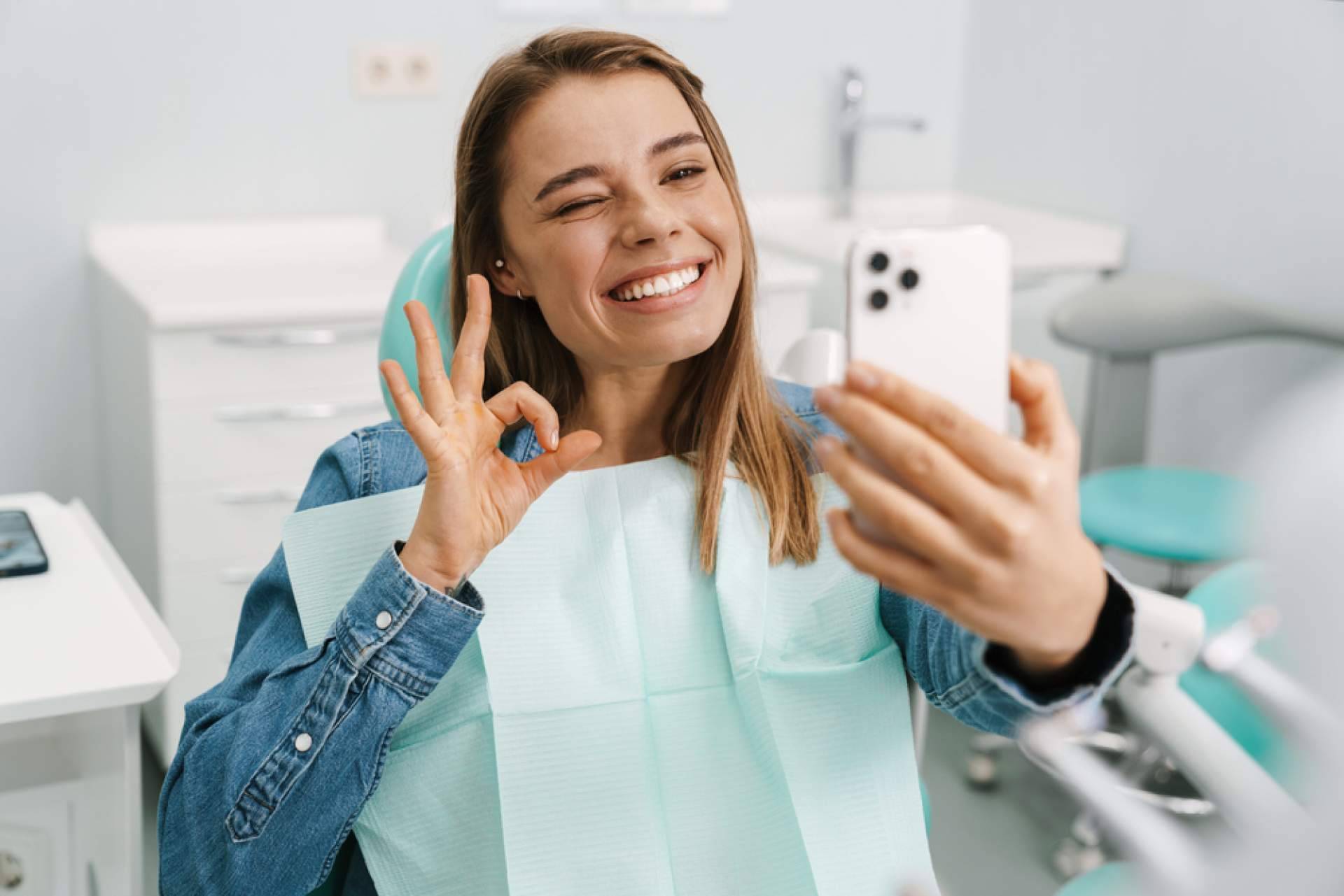 Clínica Carlos Saiz Smile ofrece un tratamiento de diseño de sonrisas