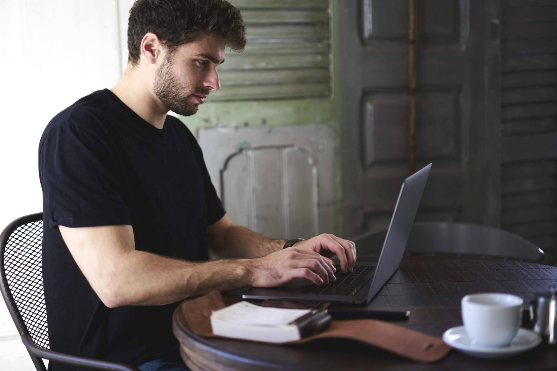 Las ventajas de realizar cursos online homologados con Formación Carpe Diem, reconocido como Mejor Centro de Formación Online Multidisciplinar en 2023