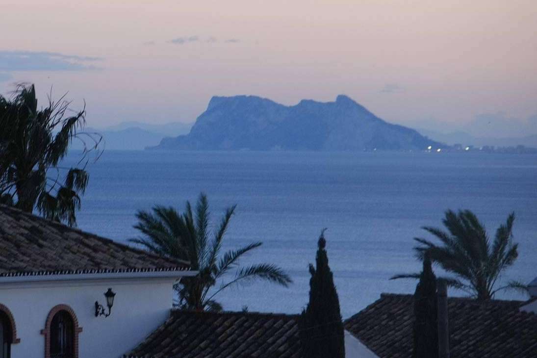 Purisol Properties, expertos inmobiliarios en Estepona