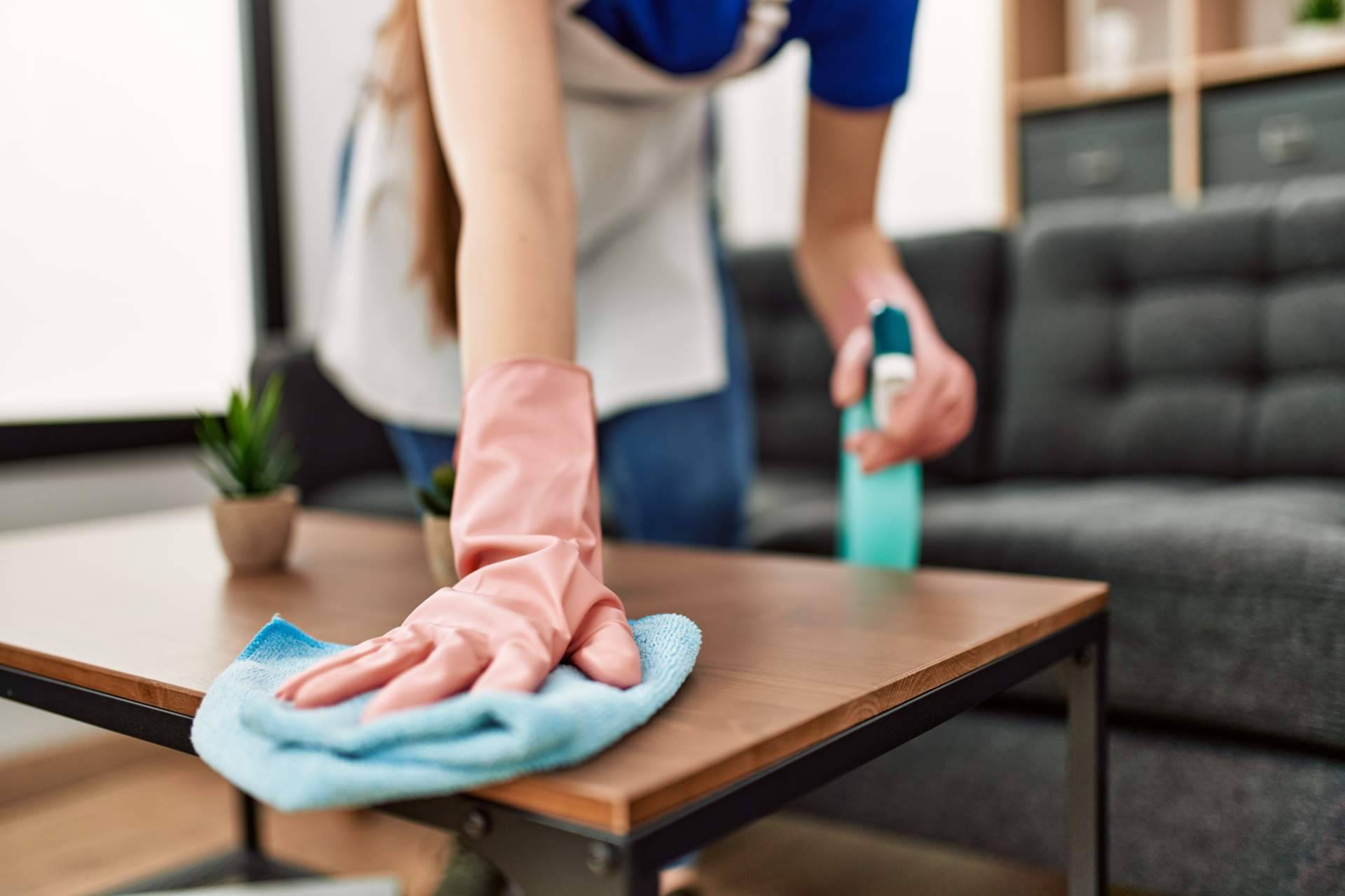 EcoCleans, referente en limpieza ecológica dirigida por el empresario de éxito Adrián Din