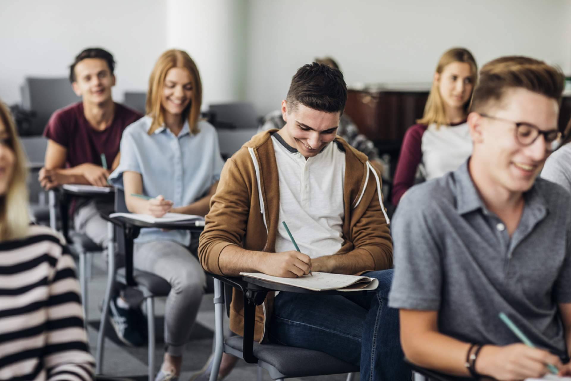 Azafrán Complex, el suplemento de Direct Nutrition que mejora la ansiedad en adolescentes