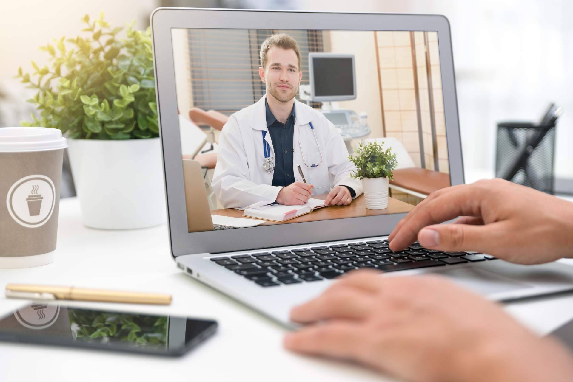 Los beneficios de la atención médica virtual con los expertos de CareMe