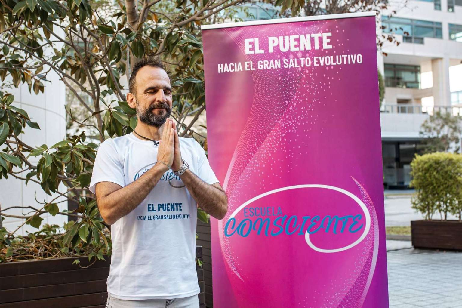 Escuela Consciente funciona como un puente hacia el gran salto evolutivo