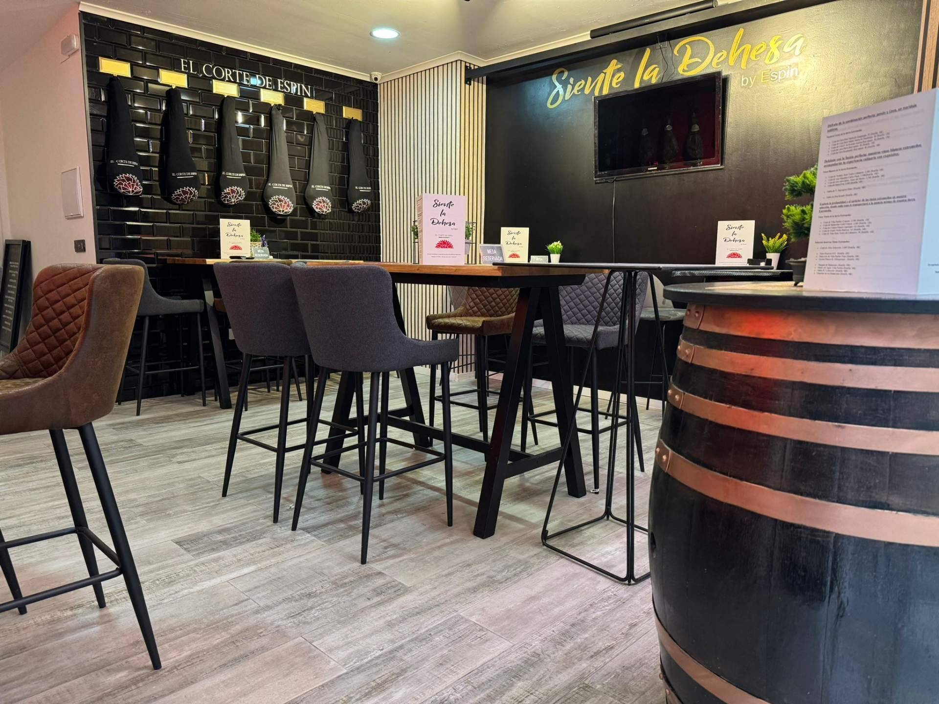 La nueva aventura gastronómica de Jorge Espin en Badajoz, Extremadura; Siente la Dehesa