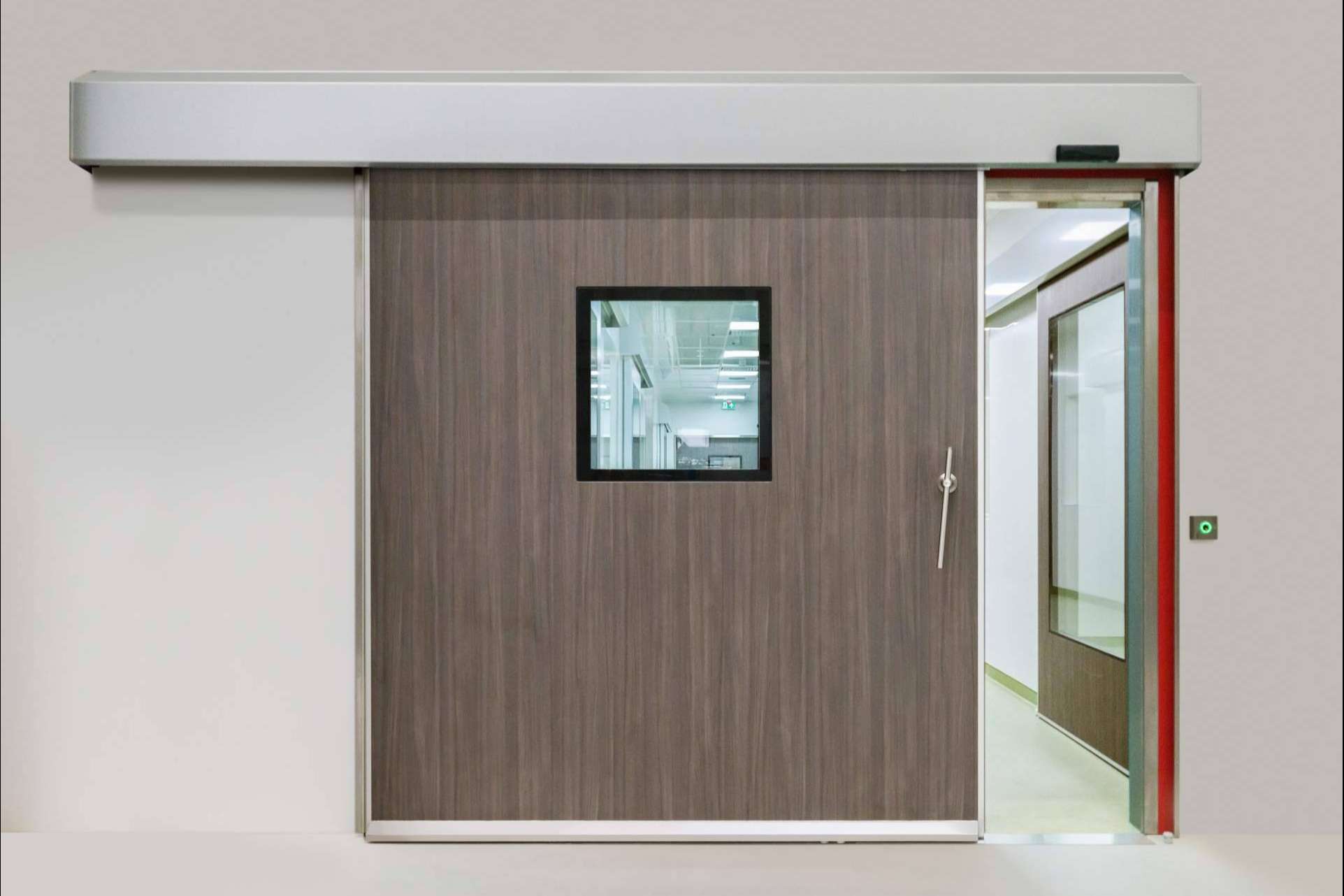 ASSA ABLOY ofrece puertas herméticas personalizables para diferentes industrias