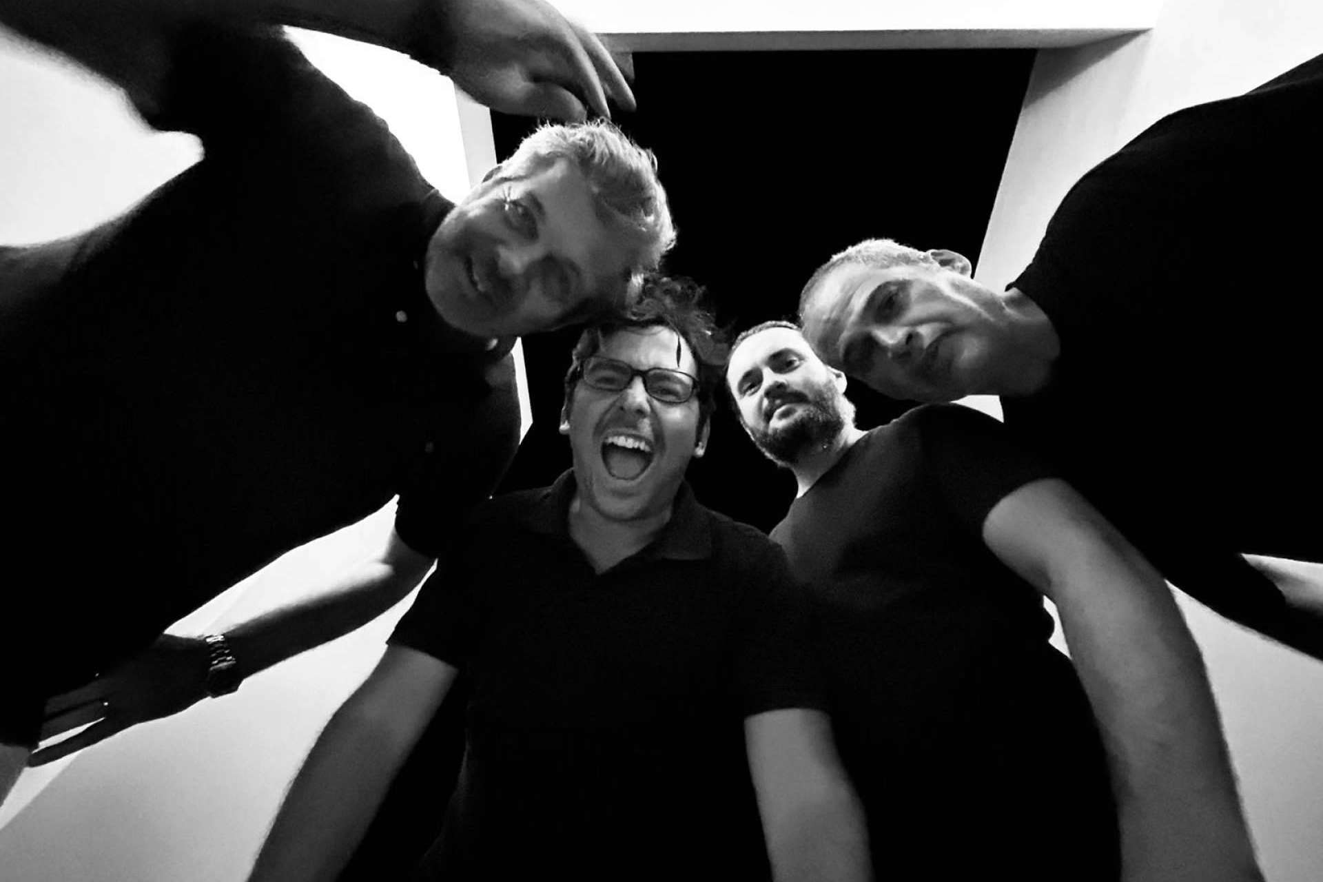 La banda de rock Caleidoscopio lanza su nuevo single Deriva