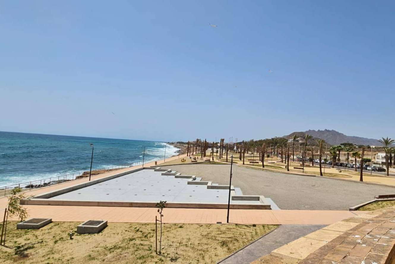 Licuas y el nuevo tramo de paseo marítimo con Joaquín Molpeceres