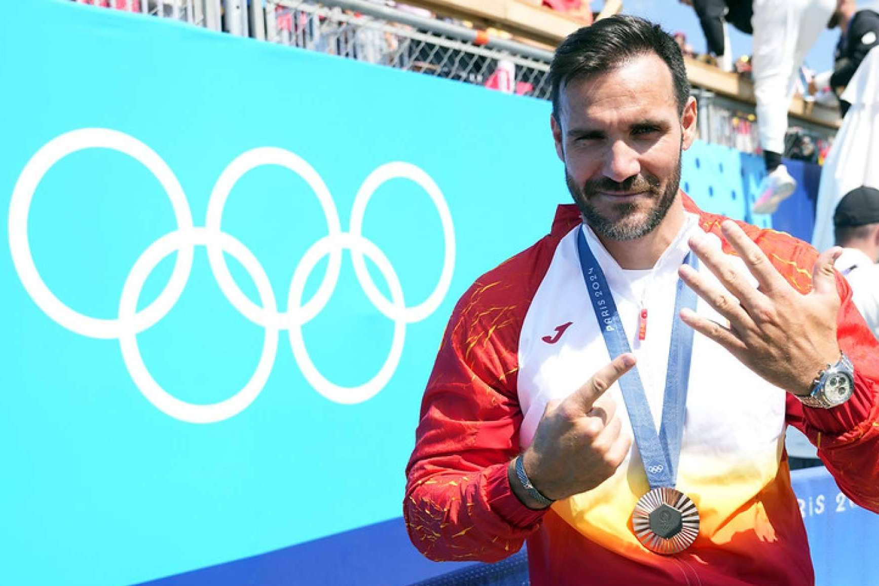 Equipacion selección española disponible en ViveSelección para aficionados al deporte nacional