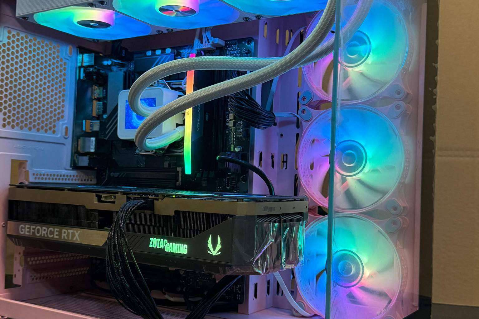 Montaje de PC personalizado, Aussar ofrece soluciones adaptadas a cada necesidad tecnológica