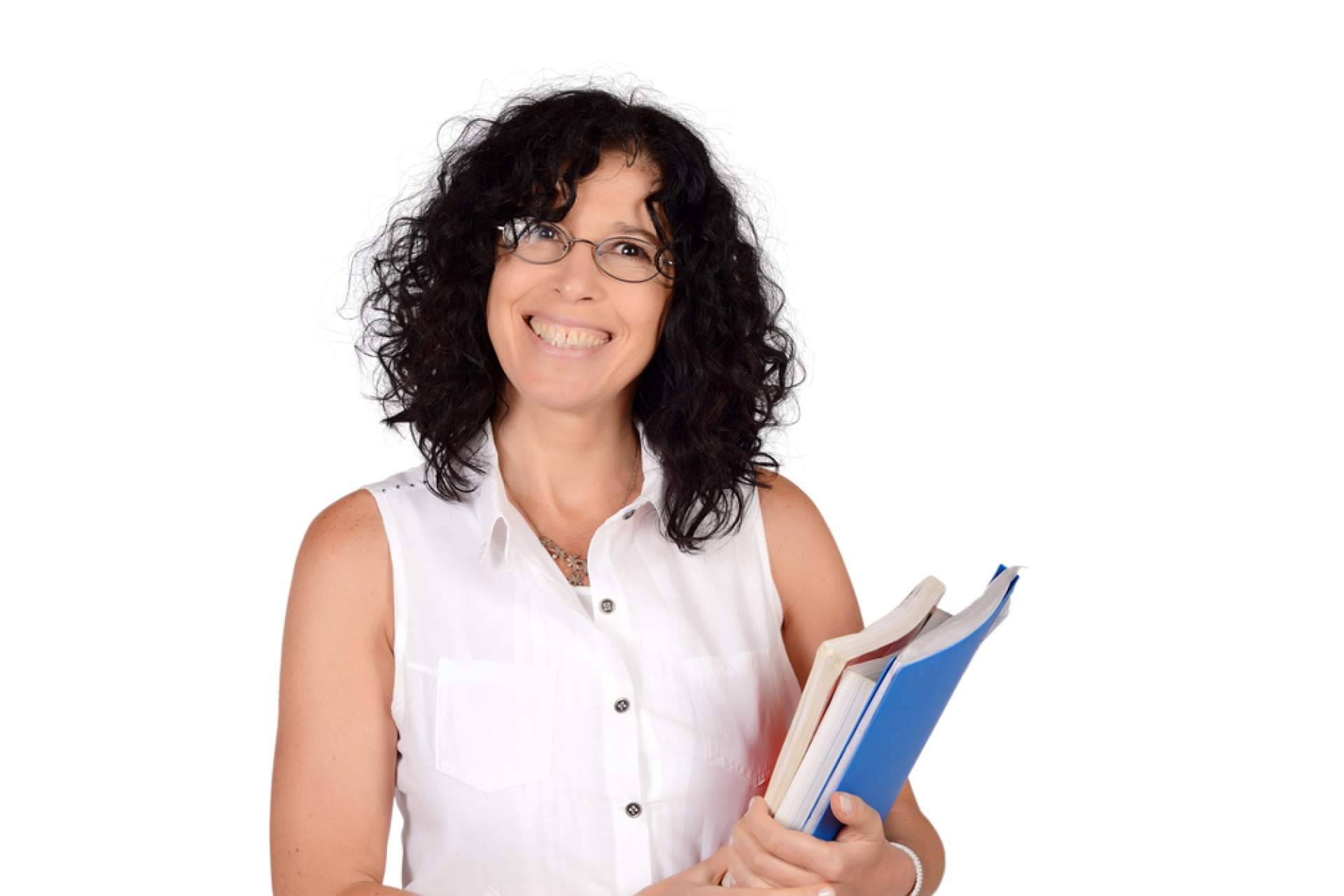 Cursos Líder System; oportunidades de formación en restauración, energías renovables, almacenes y reparto a domicilio