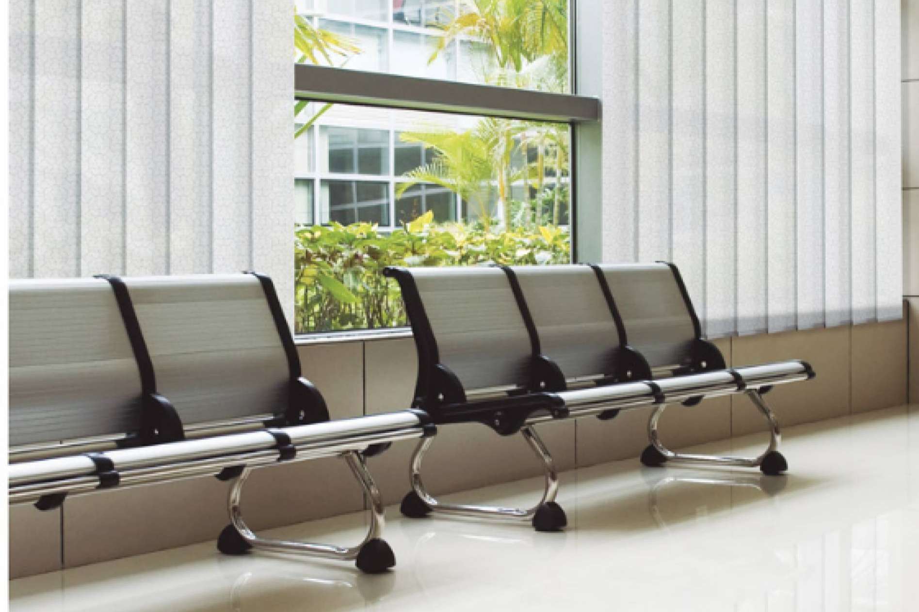 Descubrir los estores para oficinas es clave para un entorno de trabajo eficiente y elegante