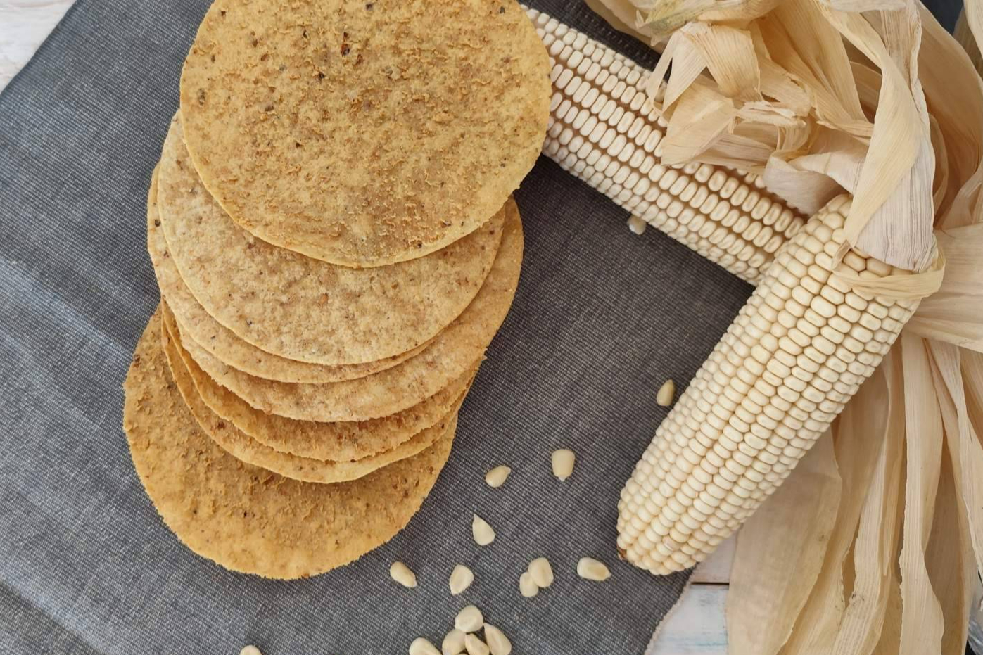 Descubrir la versatilidad de las tostadas de maíz nixtamalizado fritas en aceite de girasol