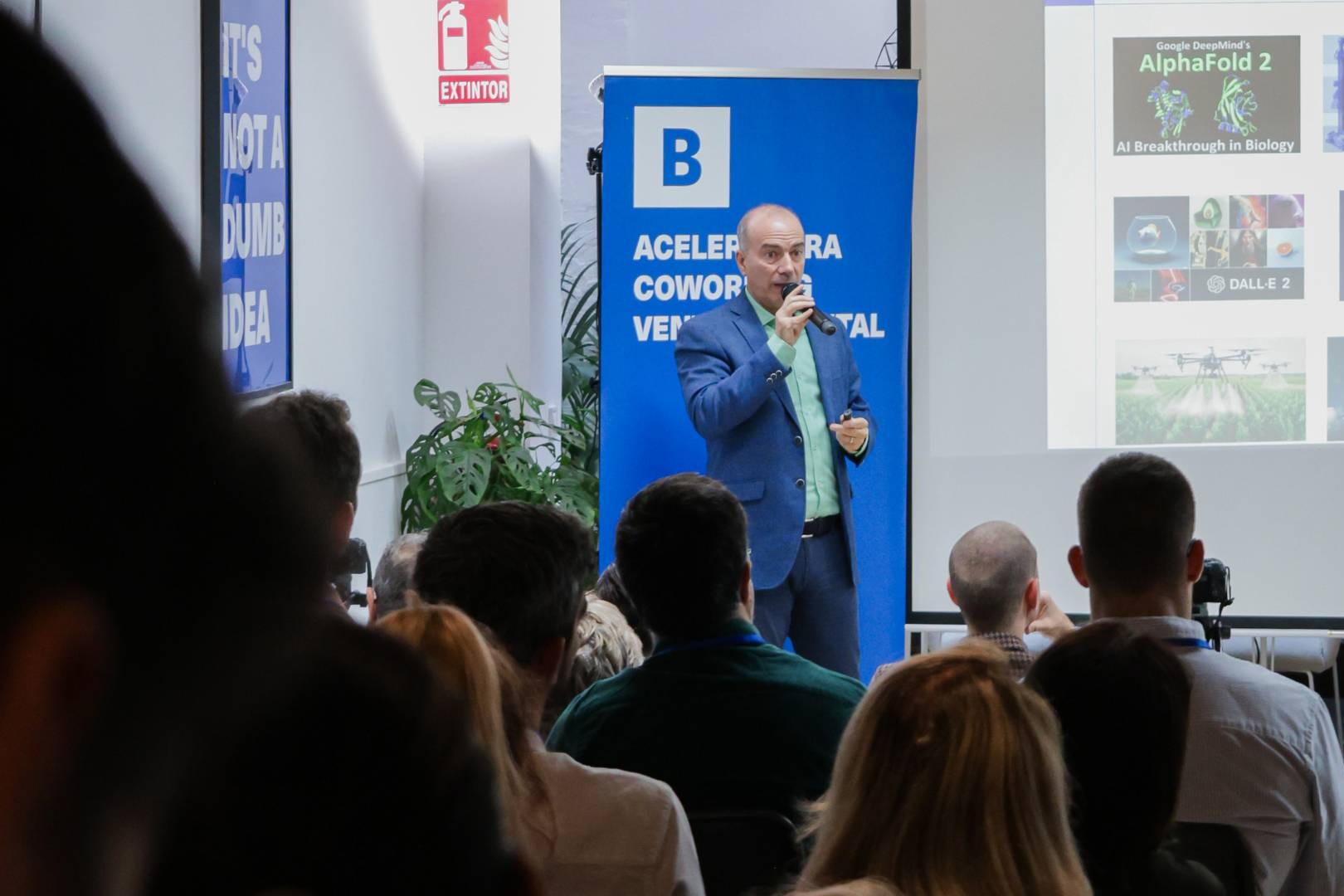 Emprendimiento, IA y networking marcan el AI Day 2025 de Bcombinator en Barcelona