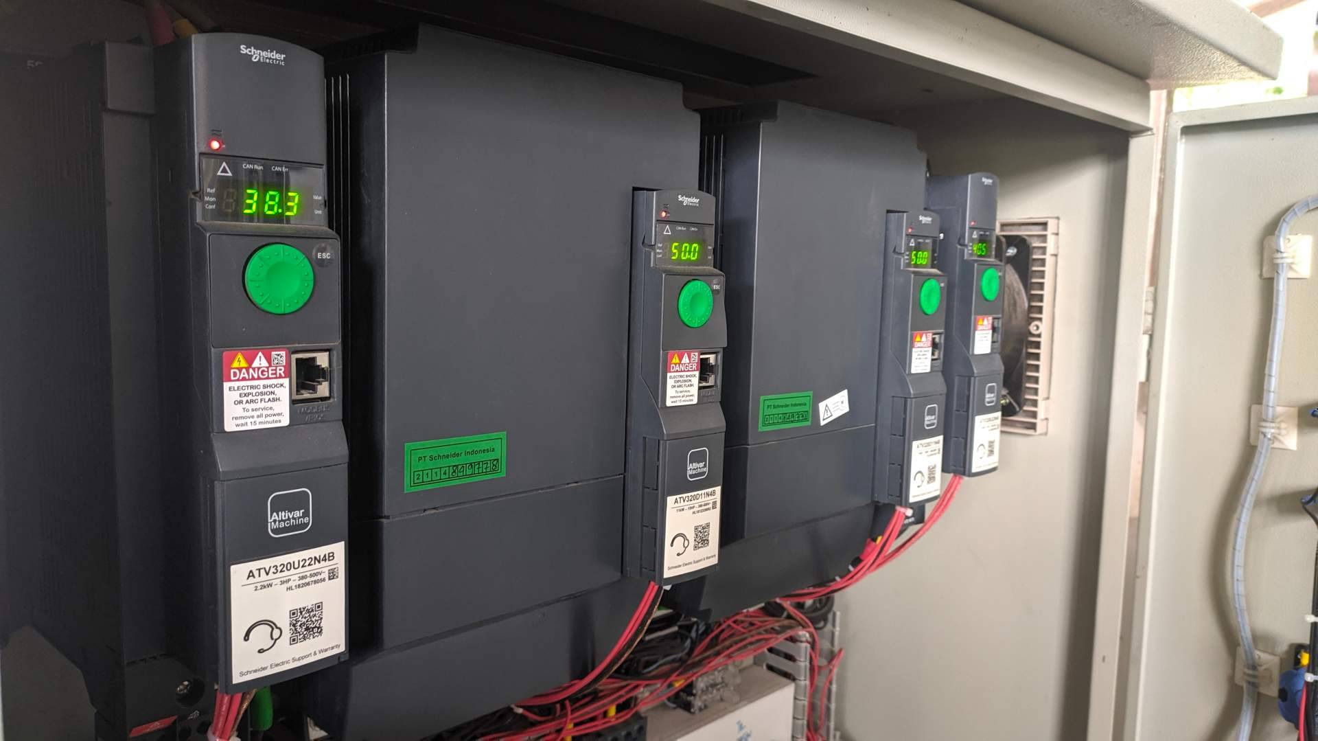 Cadenza Electric garantiza stock material eléctrico Schneider Electric con precios competitivos y entrega rápida