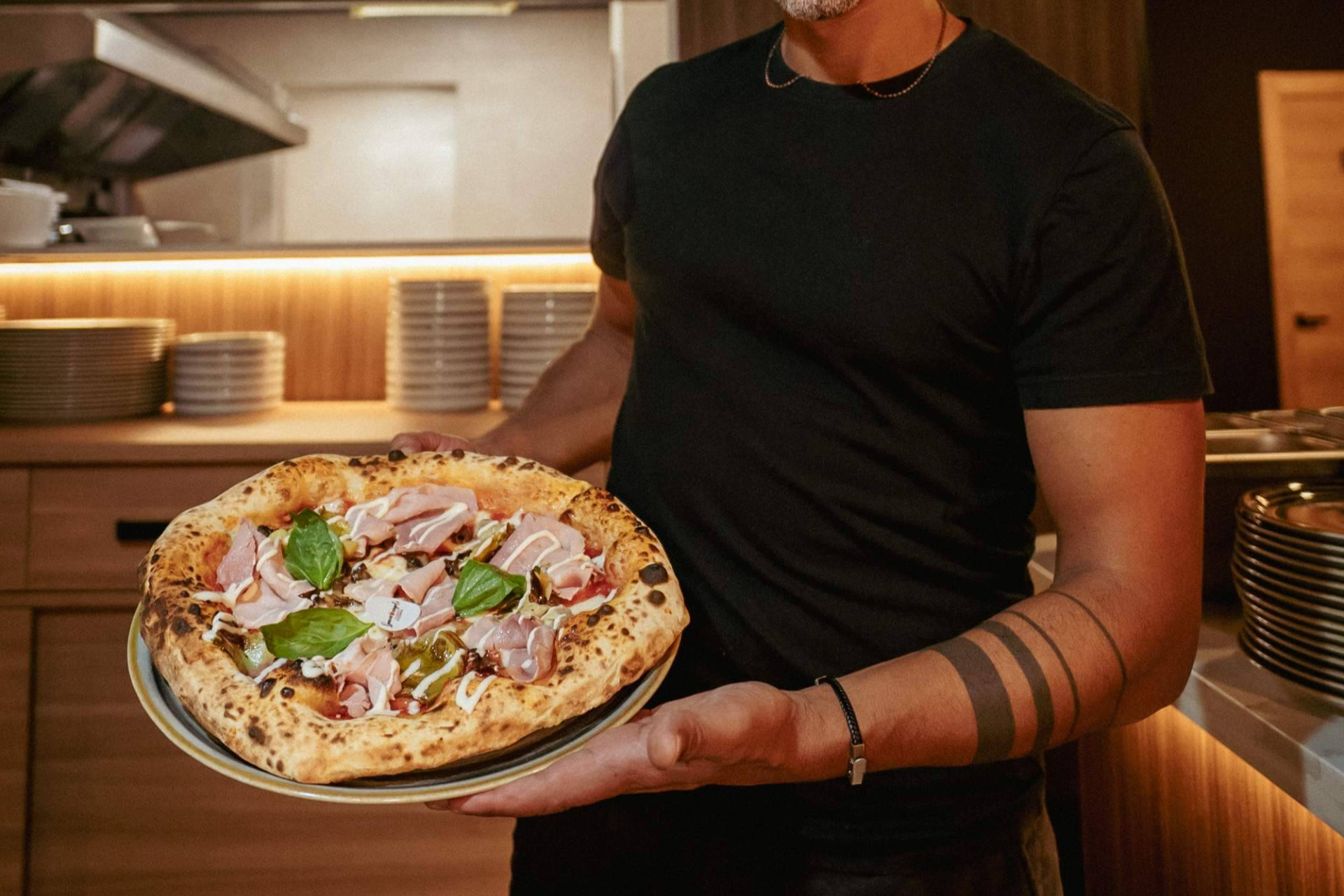 Spaccanapoli Pizzeria se consolida como nueva referencia de pizza napolitana en Barcelona