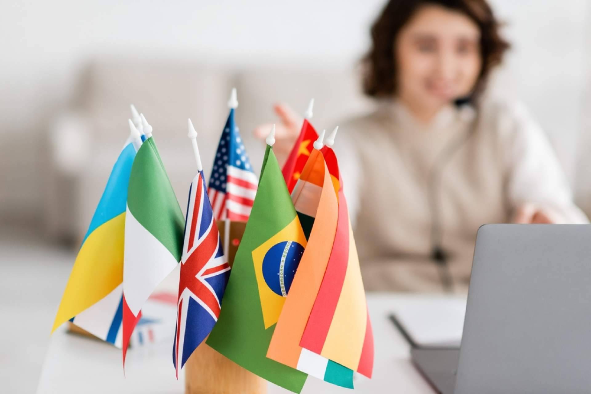 ENEB refuerza la formación en idiomas con su alianza académica junto a Oakford Academy