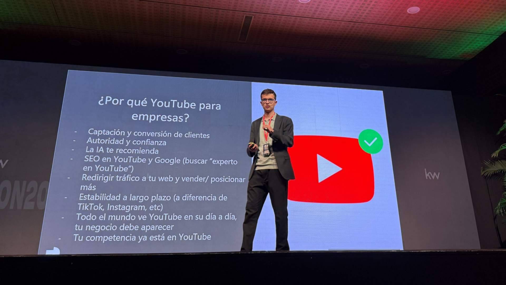 Javier Limonchi, el experto en YouTube que con solo 20 años destaca en la plataforma