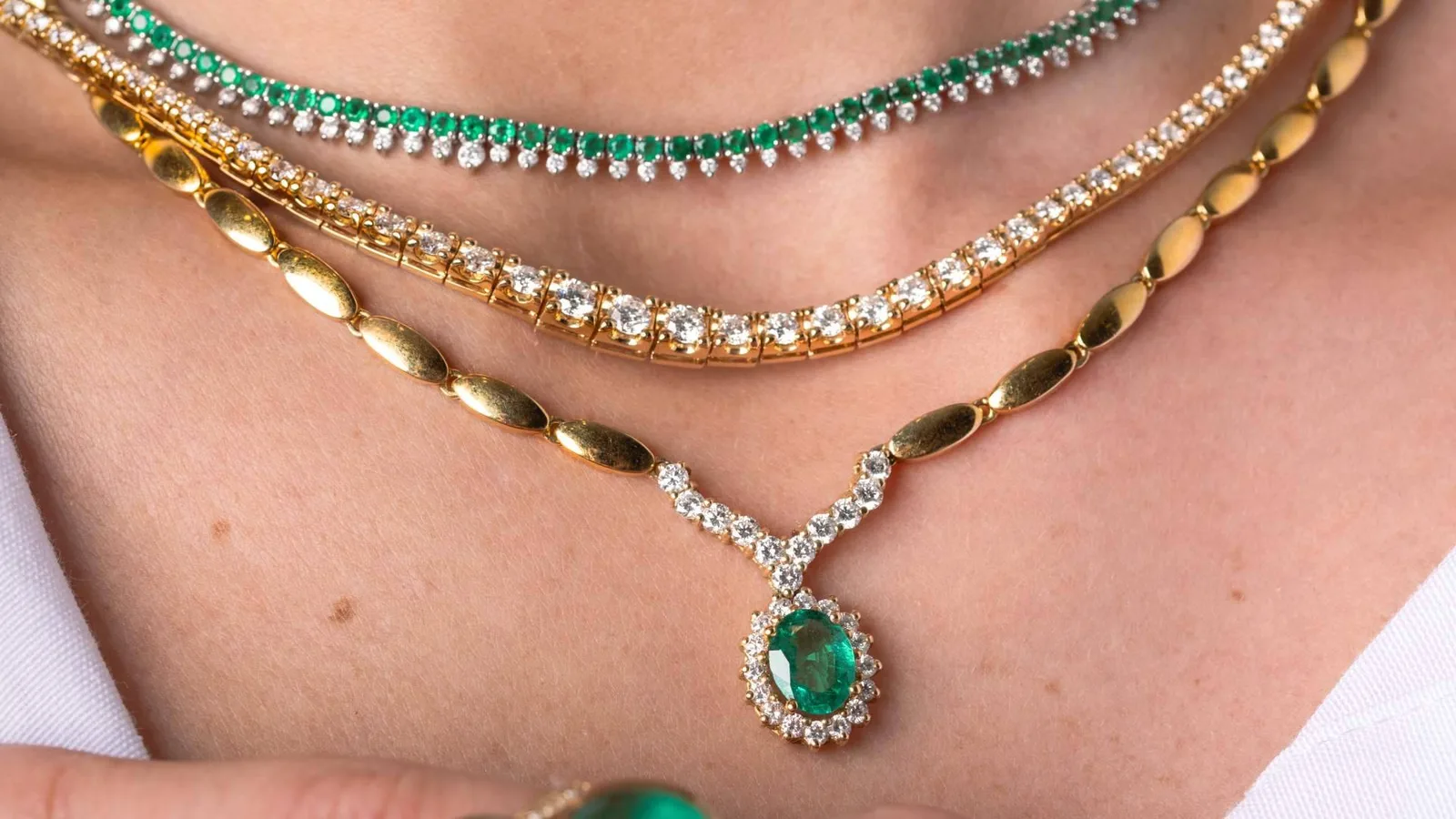 Joyas antiguas y precio del oro, por qué algunas piezas heredadas valen mucho más que su peso